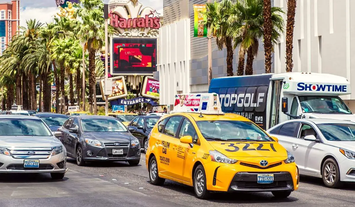 airport taxi to harrah's las vegas