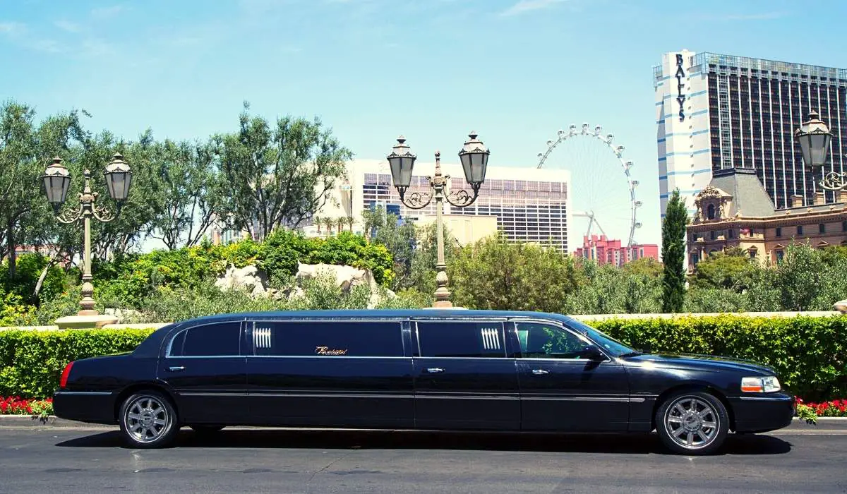 Does MGM Grand Have an Airport Shuttle? (Answered) 3 Las Vegas Airport to MGM Grand in Style