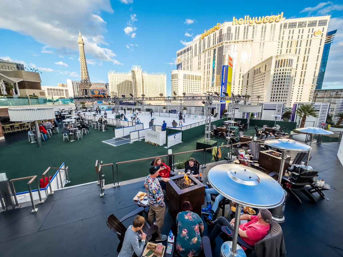 16 Christmassy Things to do in Las Vegas (2022 Holiday Guide) 8 The Cosmopolitans Ice Skating Rink