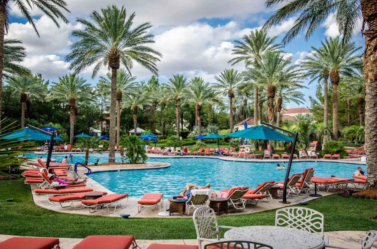 The Low Humidity in Las Vegas can affect pool temperatures