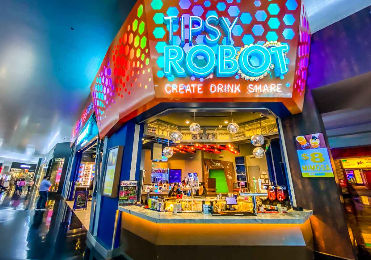 Drinks at The Tipsy Robot in Las Vegas (Menu & Prices) 2 The Tipsy Robot is located inside Planet Hollywood on the Las Vegas Strip