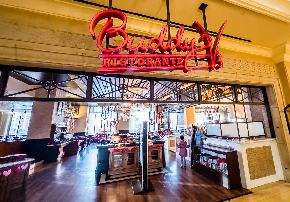 19 Best Restaurants in Venetian Palazzo (Casual to Fine Dining) 2 Buddy V's Ristorante Venetian Las Vegas