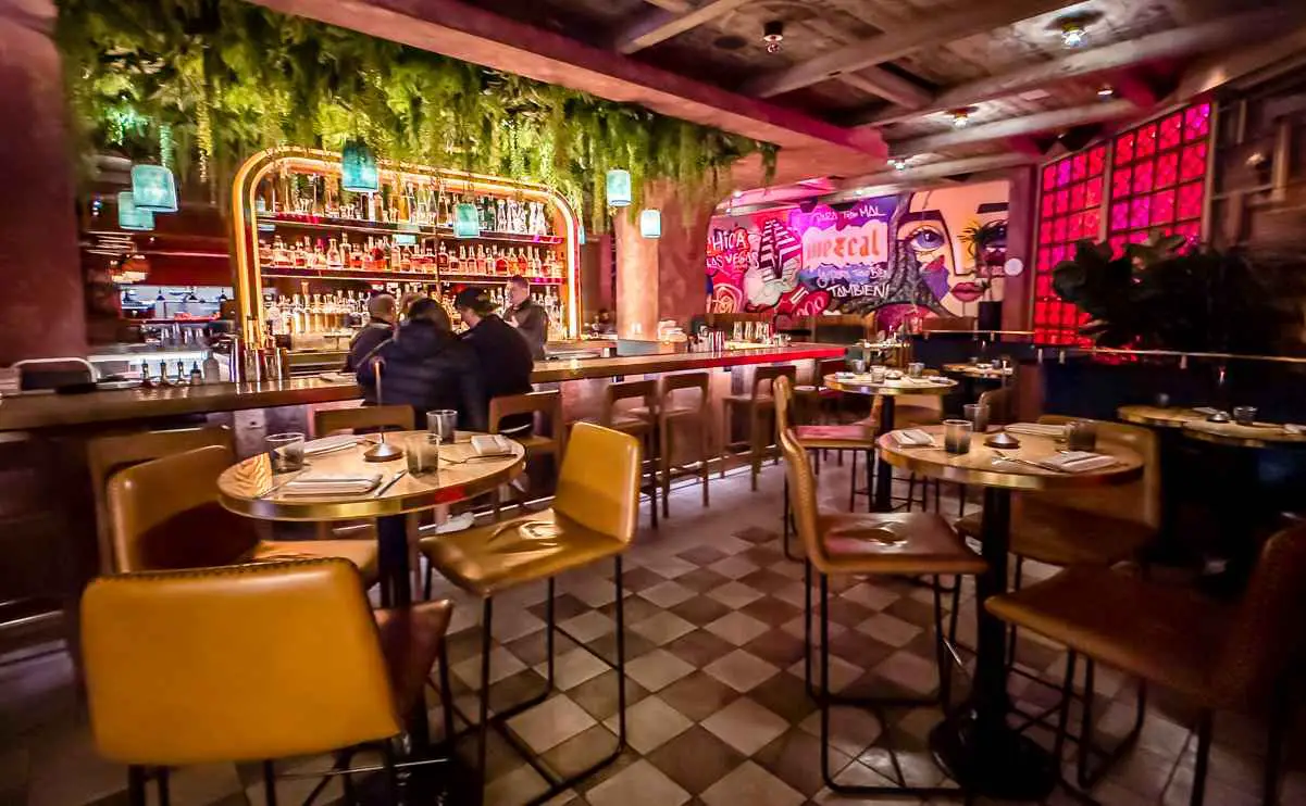 19 Best Restaurants in Venetian Palazzo (Casual to Fine Dining) 6 CHICA Las Vegas interior