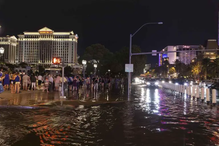 When Is Monsoon Season in Las Vegas? (What to Know) FeelingVegas
