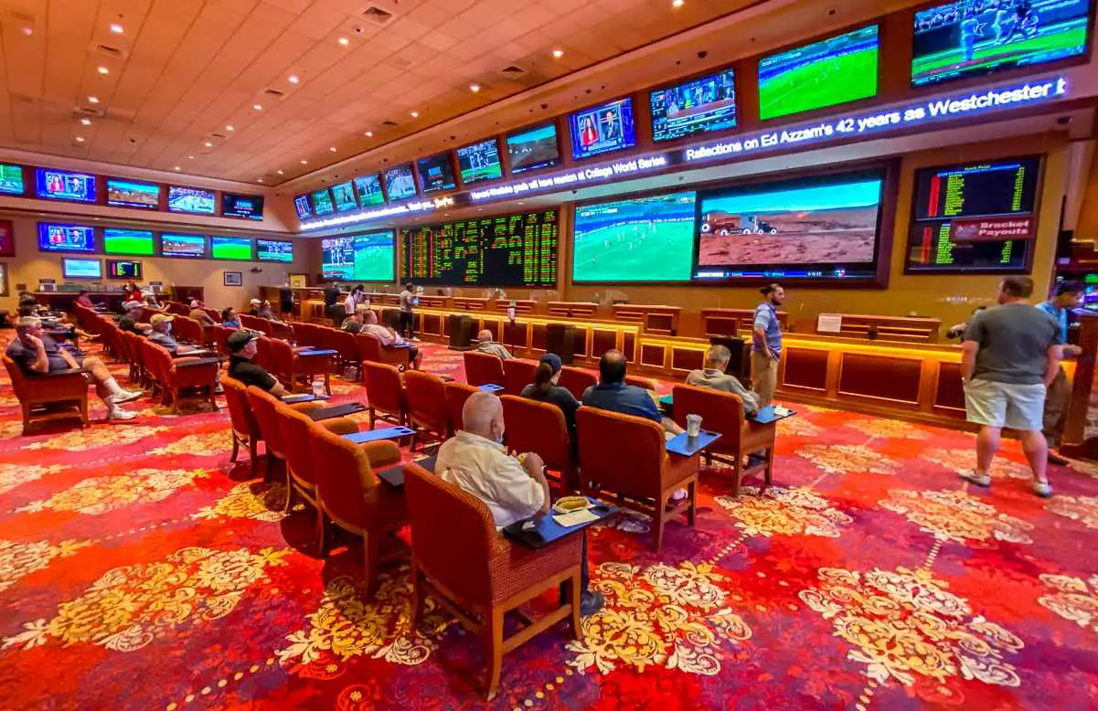 6 Casinos Las Vegas Locals Go To Gamble (Revealed!) 6 South Point Casino sportsbook