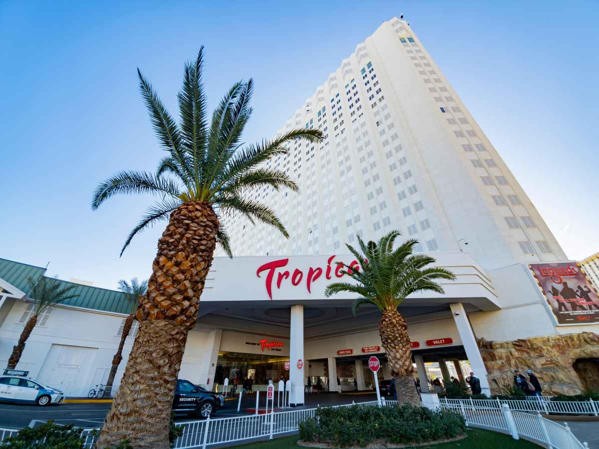 Final Chance to Stay at the Iconic Tropicana Las Vegas (Last Weekend) 1 Tropicana Las Vegas is a favorite casino of Vegas locals and snowbirds.