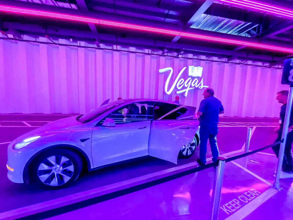 How To Ride The Vegas Loop (Cost, Stations & Future Routes) FeelingVegas