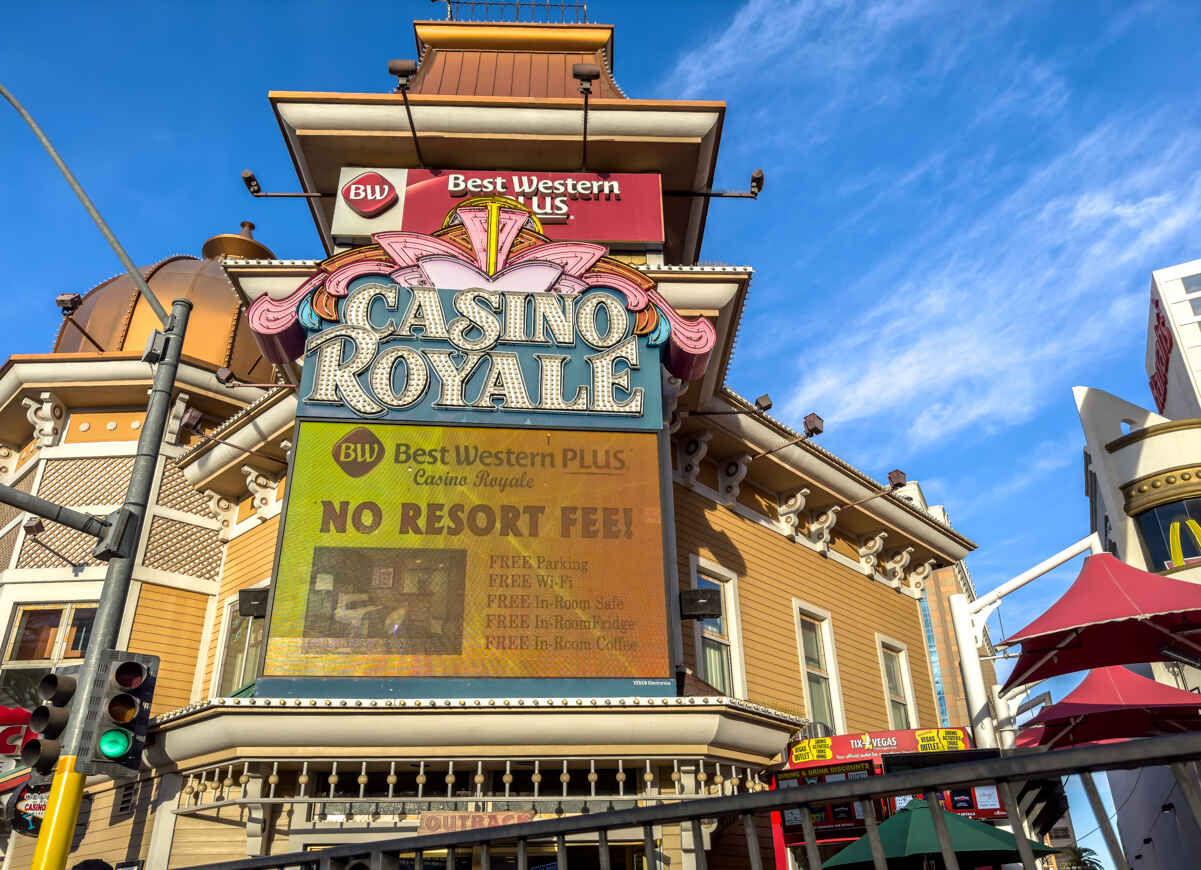 Choosing a budget hotel like Casino Royale will save you some money you can then spend on eating out in Vegas.