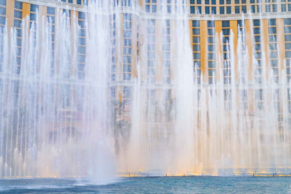 How High Do Bellagio Fountains Shoot