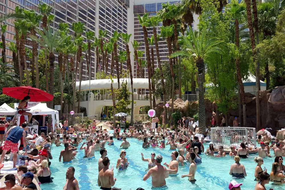 Best Vegas Pool Parties