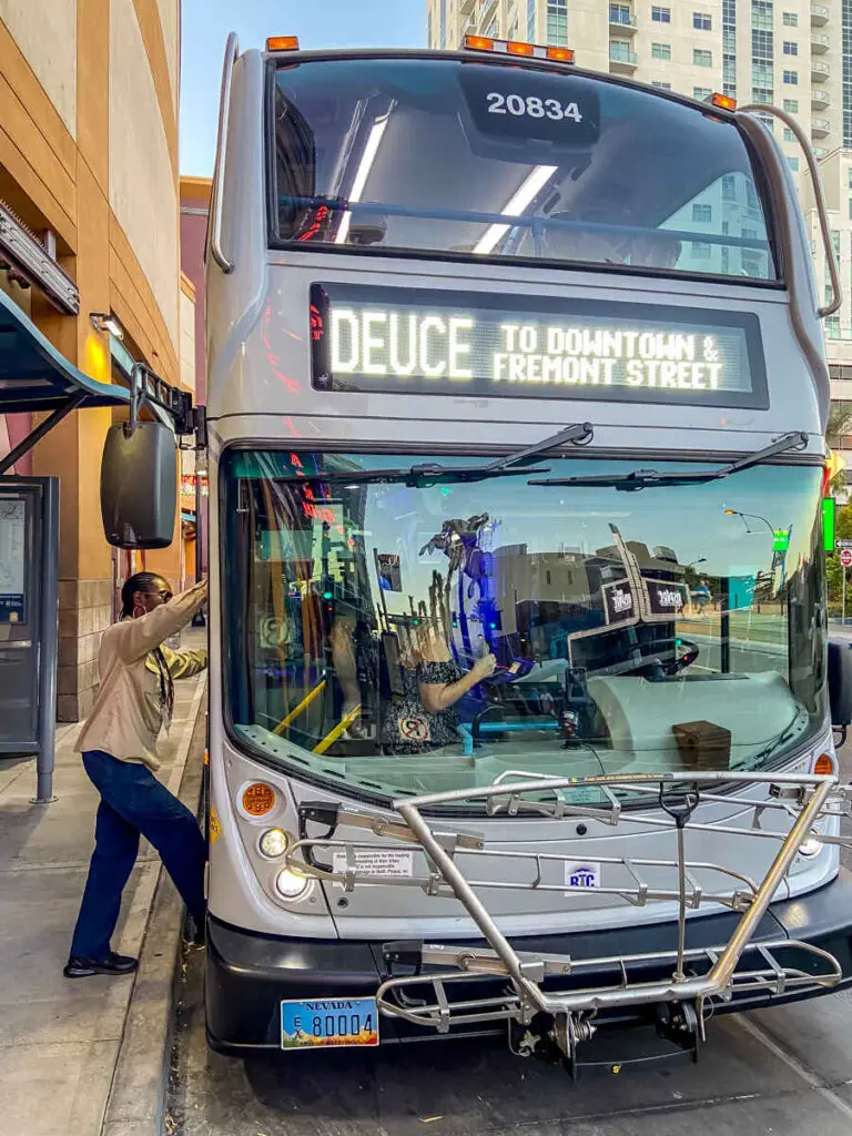 Does Las Vegas Have Public Transportation? The Best Ways to Get Around in Vegas 2 Las Vegas Public Transportation Overview