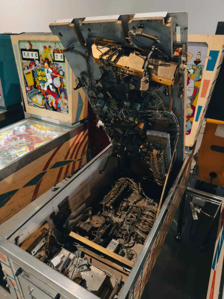 Pinball Hall of Fame repair