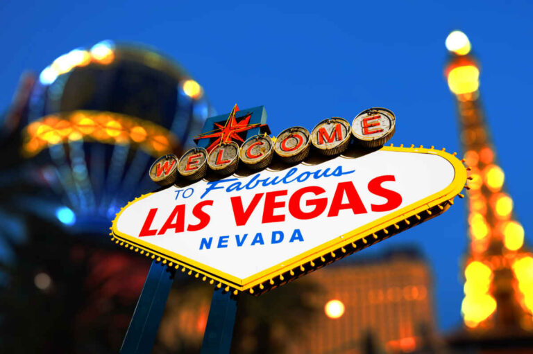Two Las Vegas Superstars Announce Their Residency Returns!