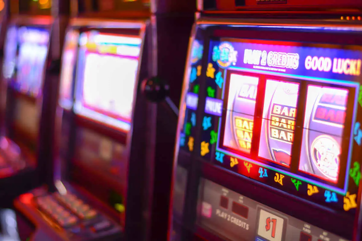 Is the Las Vegas Strip Safe to Visit - Visitor’s Guide 6 Slot Machine Safety in Las Vegas