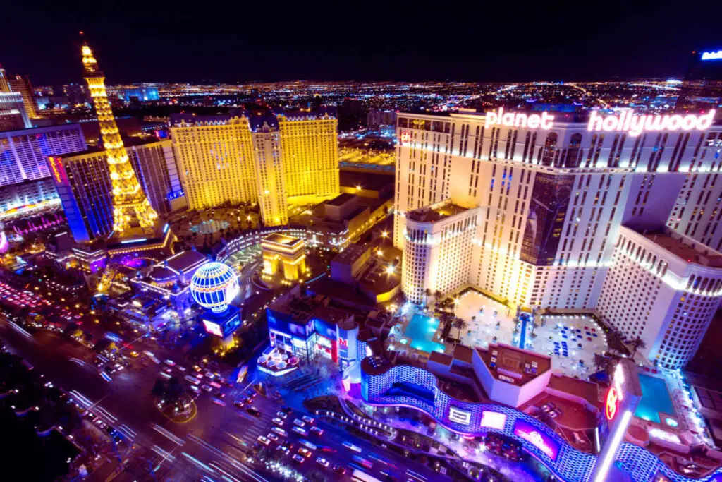 Las Vegas Strip Live Cam (2 Streaming cams) FeelingVegas