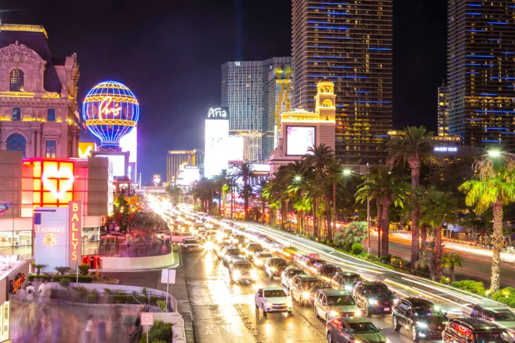 Should You Rent a Car in Las Vegas? The Pros & Cons FeelingVegas