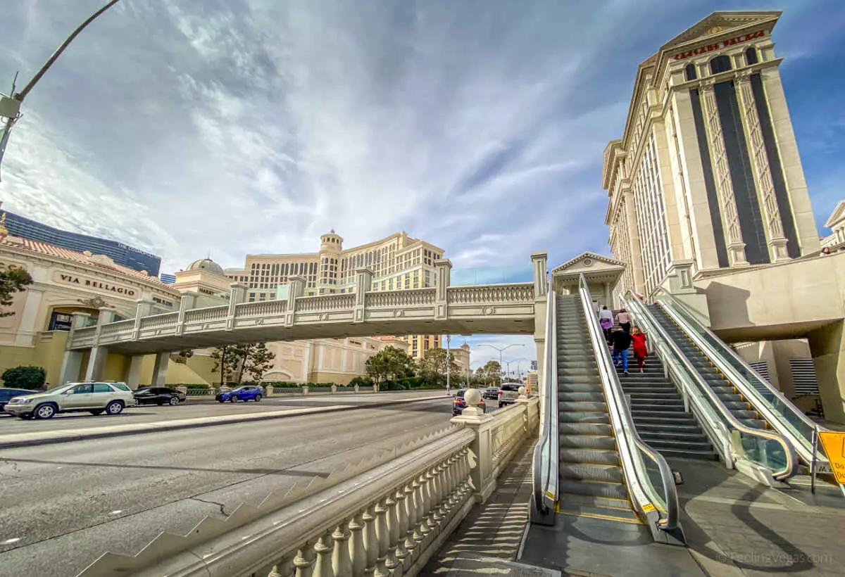 Visitor’s Guide to Pedestrian Bridges on the Las Vegas Strip 2 Pedestrian Bridges on Las Vegas Strip
